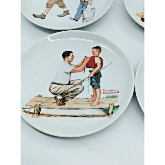 Collector Plates Norman Rockwell 4 Plate Set Hangable 6.5" - Japan - Picture 3 of 11